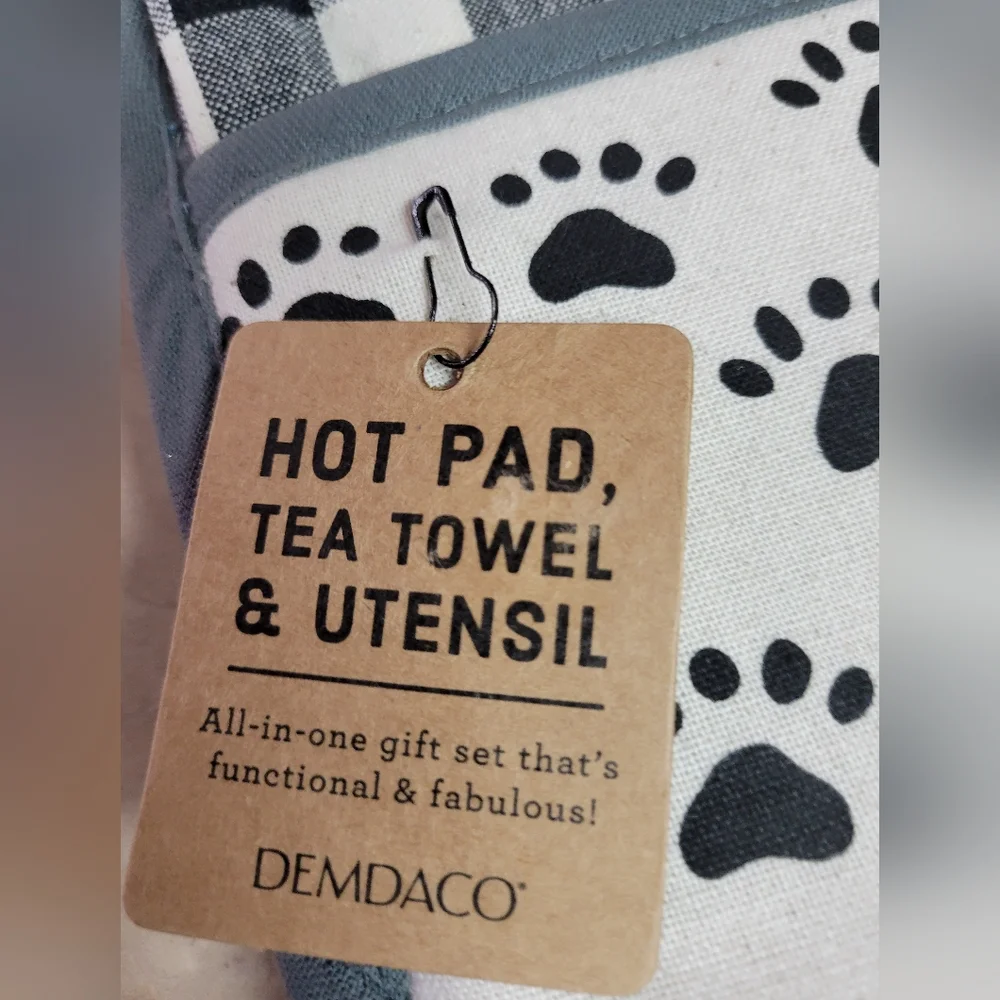 Demdeco Black paw print Hot Pad,tea towel Wooden Utensil